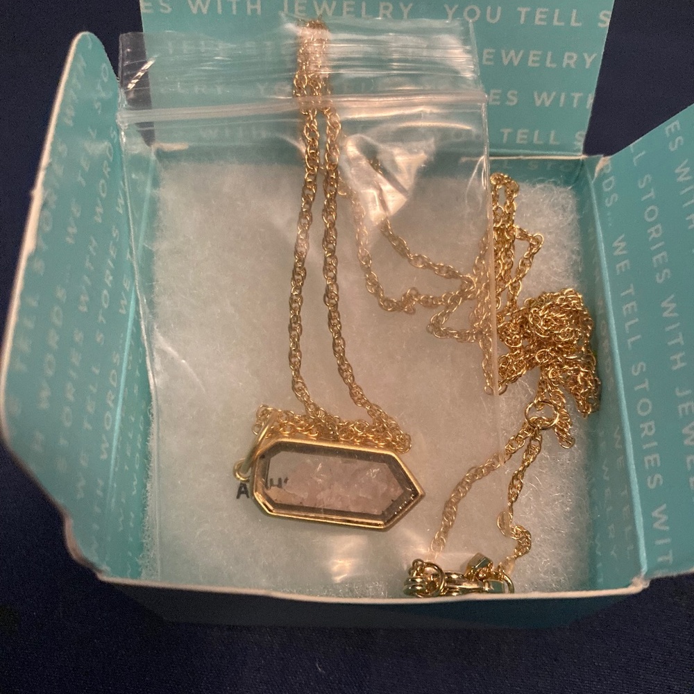 Origami Owl Calm Crystal Pendant Necklace